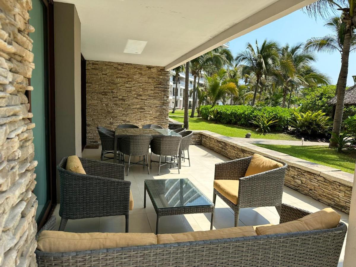 Luxurious First-Floor Apartment in Isla Residences Acapulco Buitenkant foto