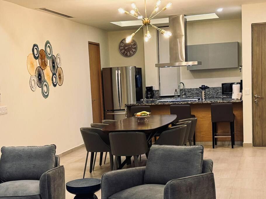 Luxurious First-Floor Apartment in Isla Residences Acapulco Buitenkant foto