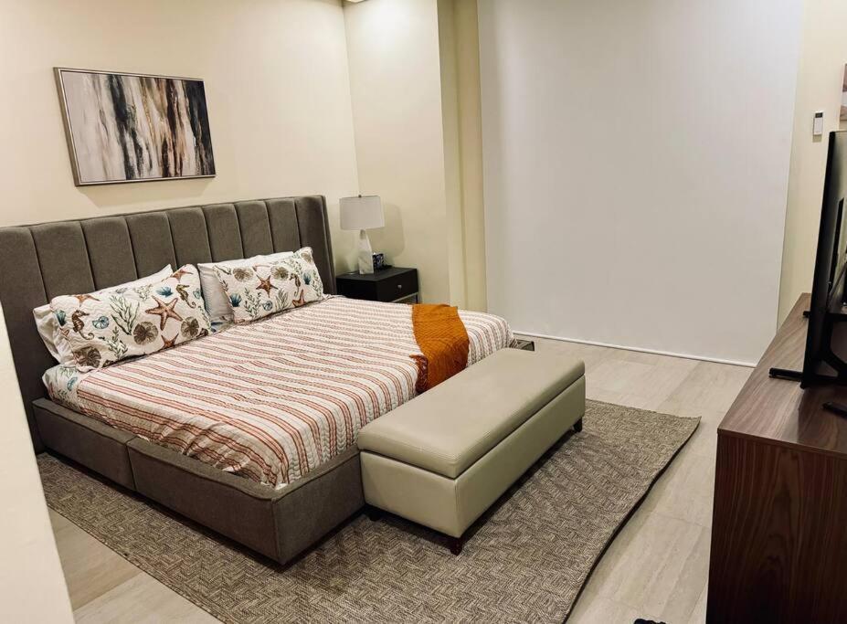 Luxurious First-Floor Apartment in Isla Residences Acapulco Buitenkant foto